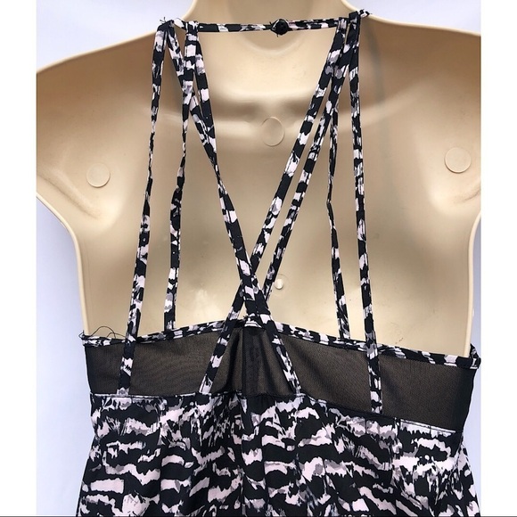 Fabletics Dash Jumpsuit Black White NWT - Picture 5 of 8